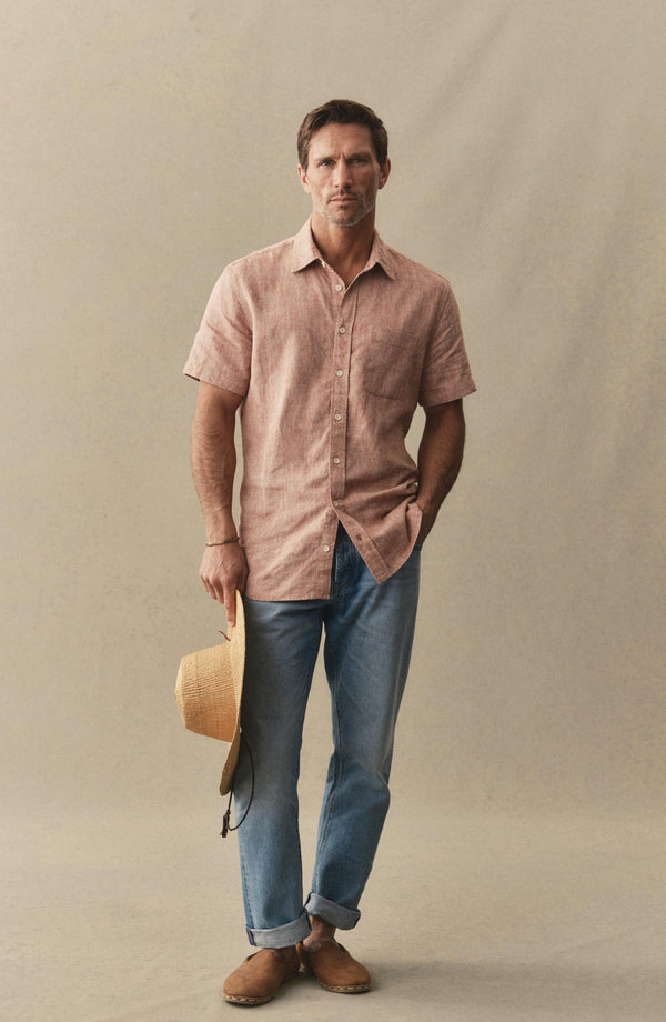 fit model showing off The Short Sleeve California in Desert Hemp