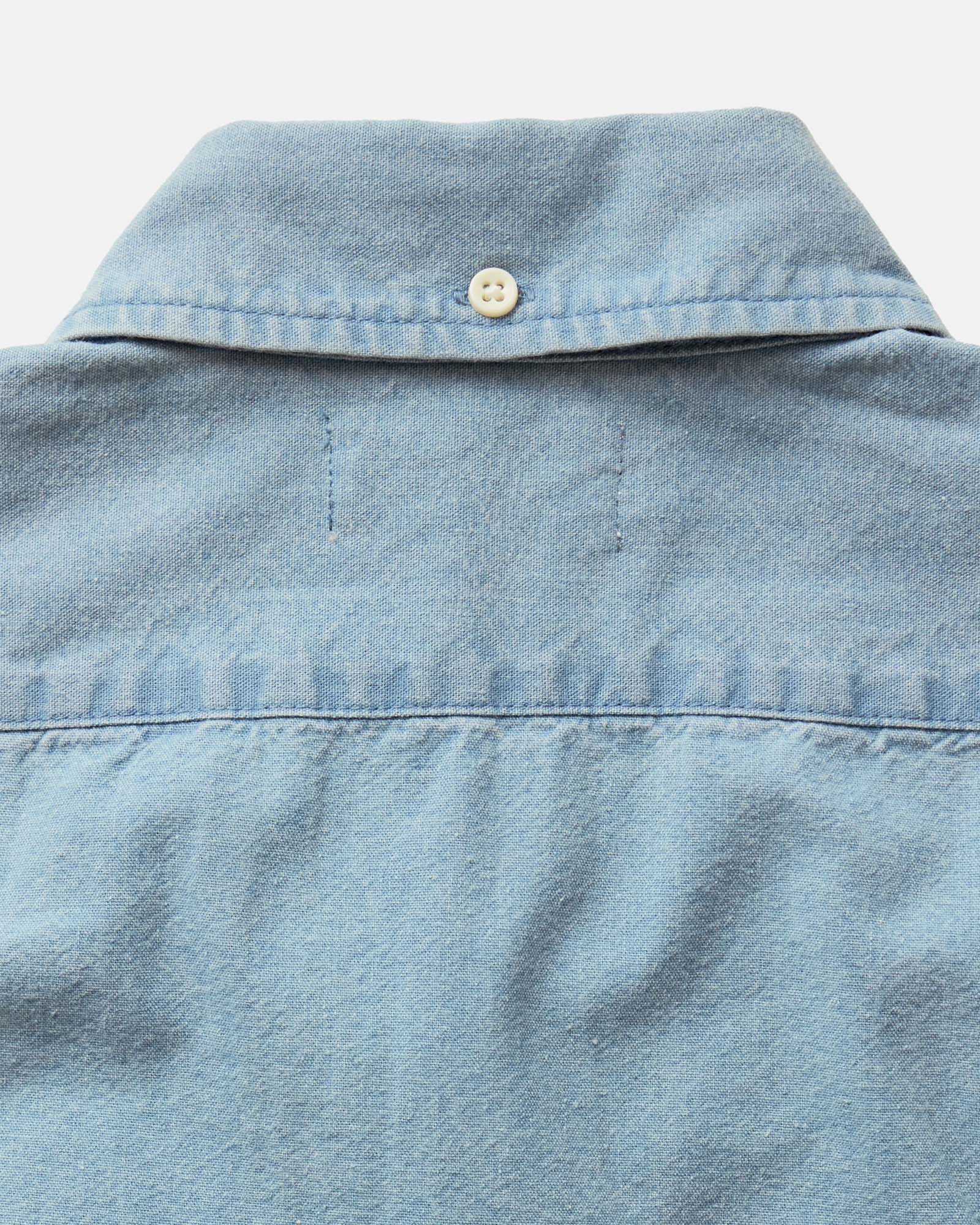 material shot of the back collar on The Short Sleeve Jack in Washed Indigo Oxford, Wovens by Taylor Stitch