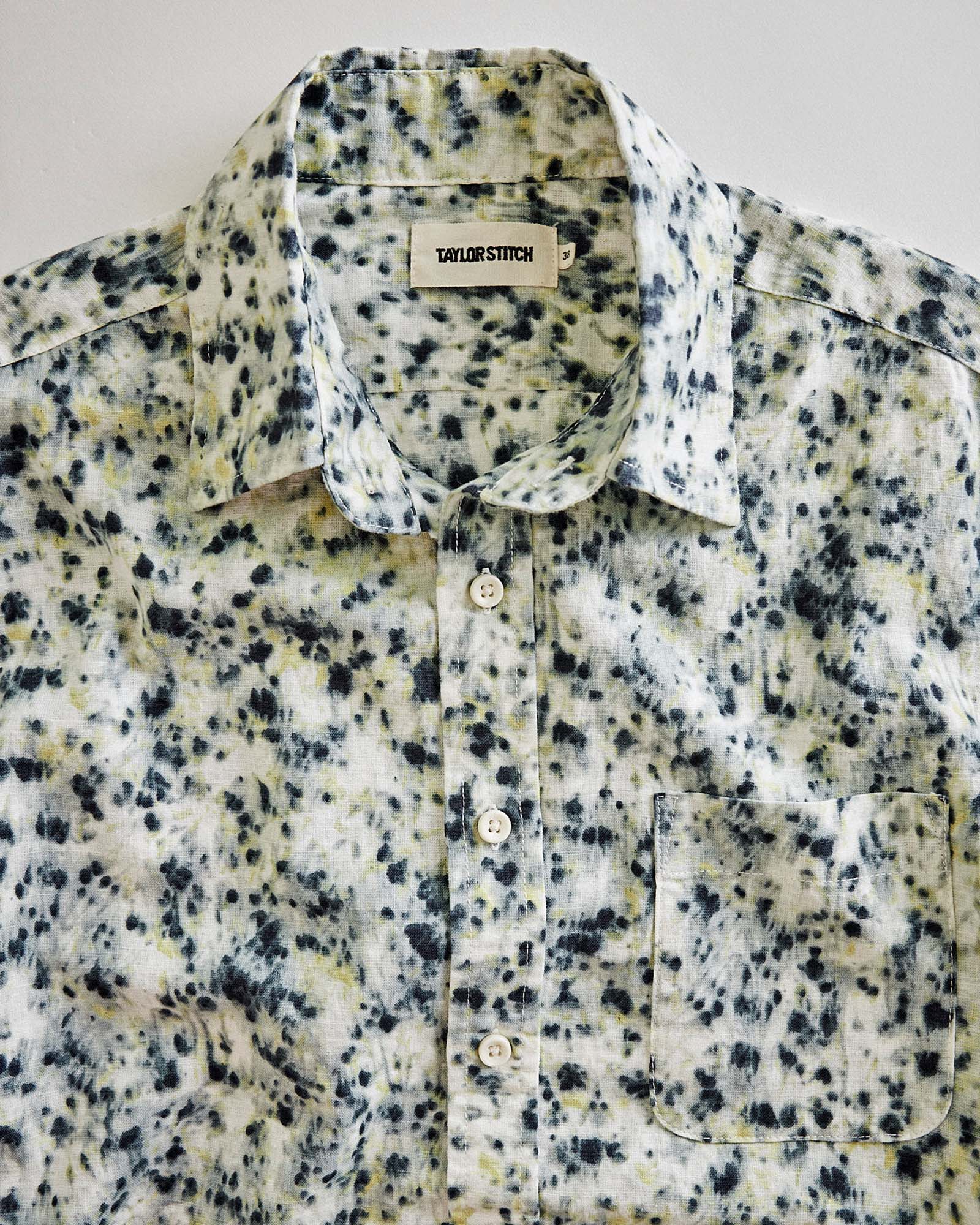 material shot of the collar on The Short Sleeve California in Blue Agave, Wovens by Taylor Stitch