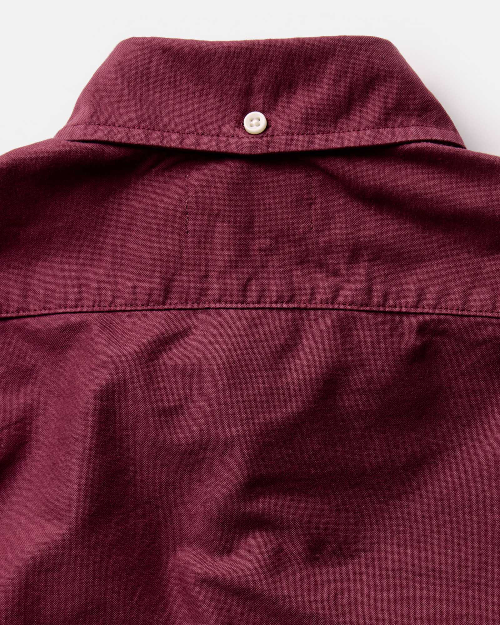 material shot of the back collar on The Jack in Burgundy Oxford, Wovens by Taylor Stitch