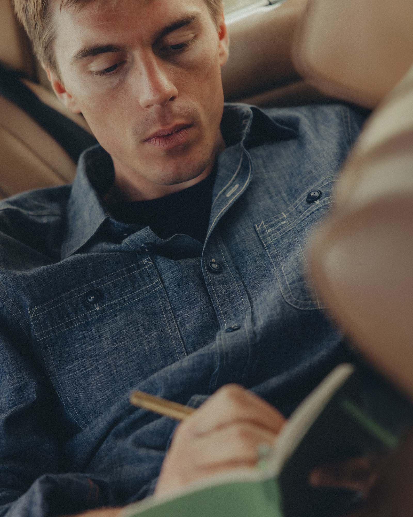 The Foundry Shirt in Rinsed Indigo Chambray: Alternate Image 3, Wovens by Taylor Stitch