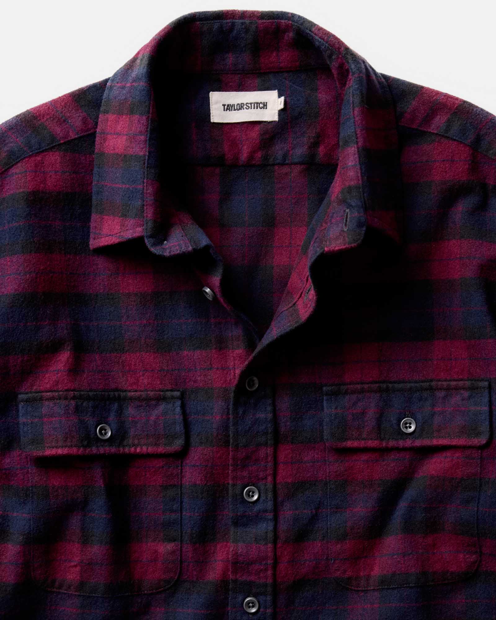 material shot of the collar on The Yosemite Shirt in Port Plaid, Wovens by Taylor Stitch