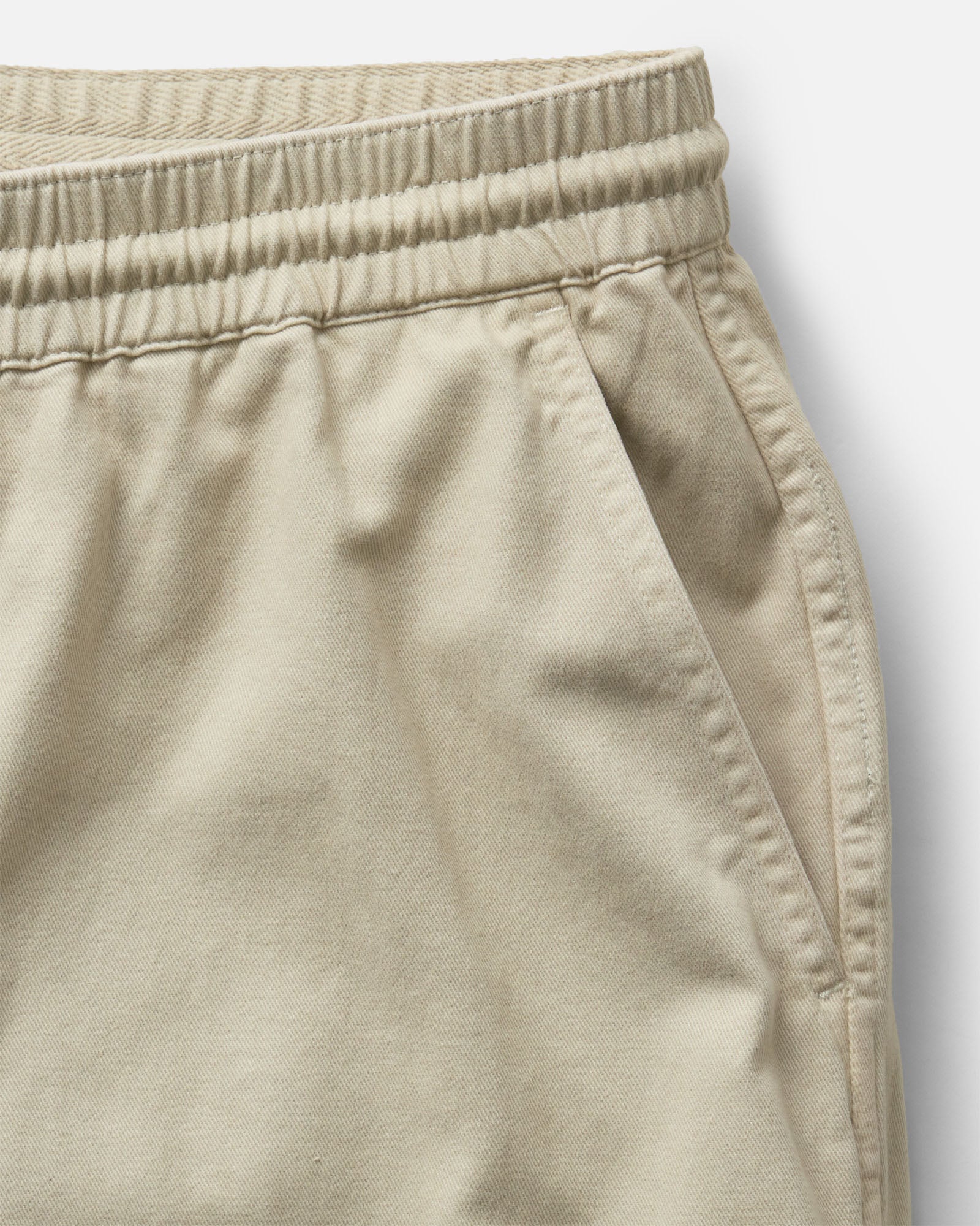 fit model showing off back pockets on The Apres Short in Organic Aged Stone Foundation Twill, Bottoms by Taylor Stitch