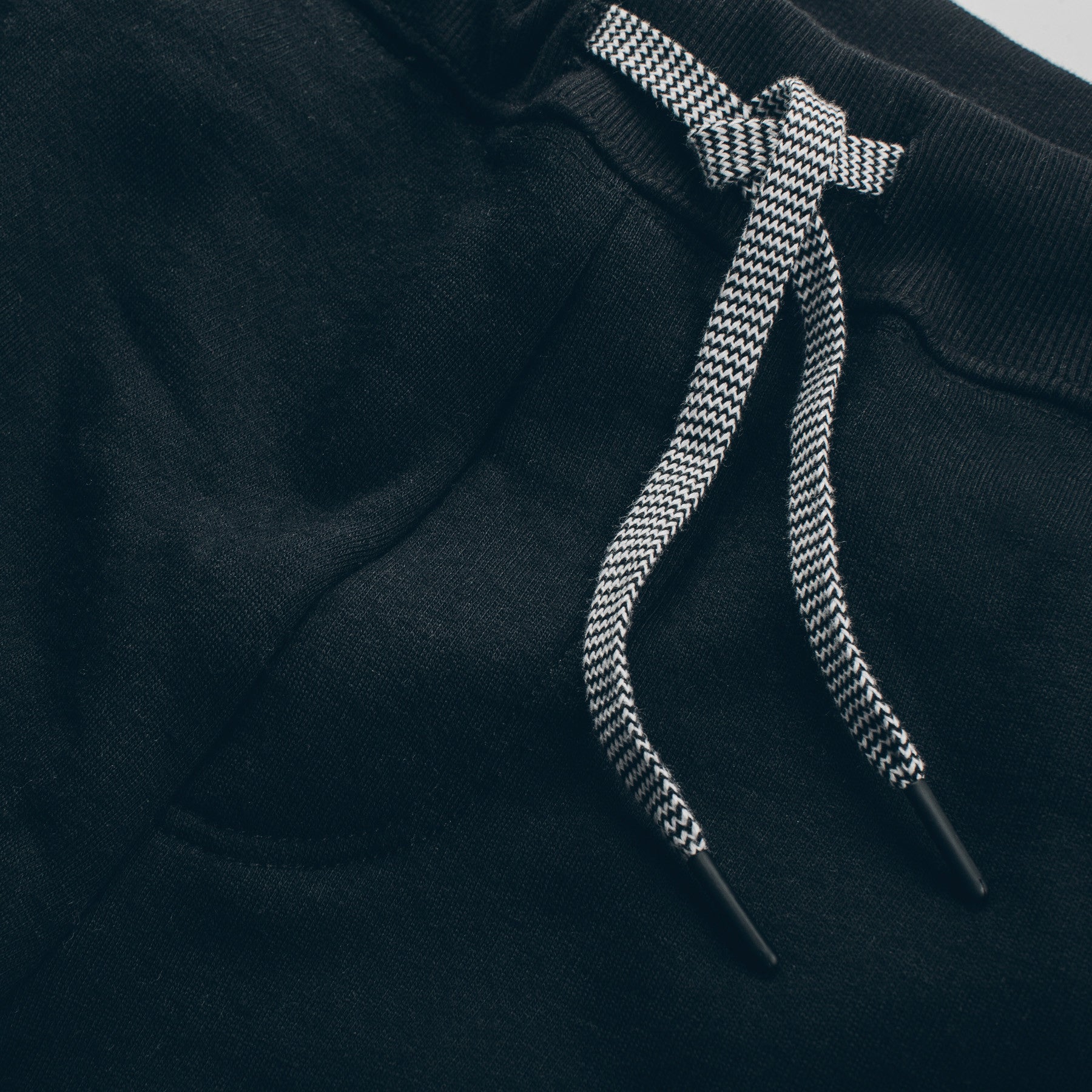 The Merino Sweatpant in Black Fleece: Alternate Image 4, Pants by Taylor Stitch