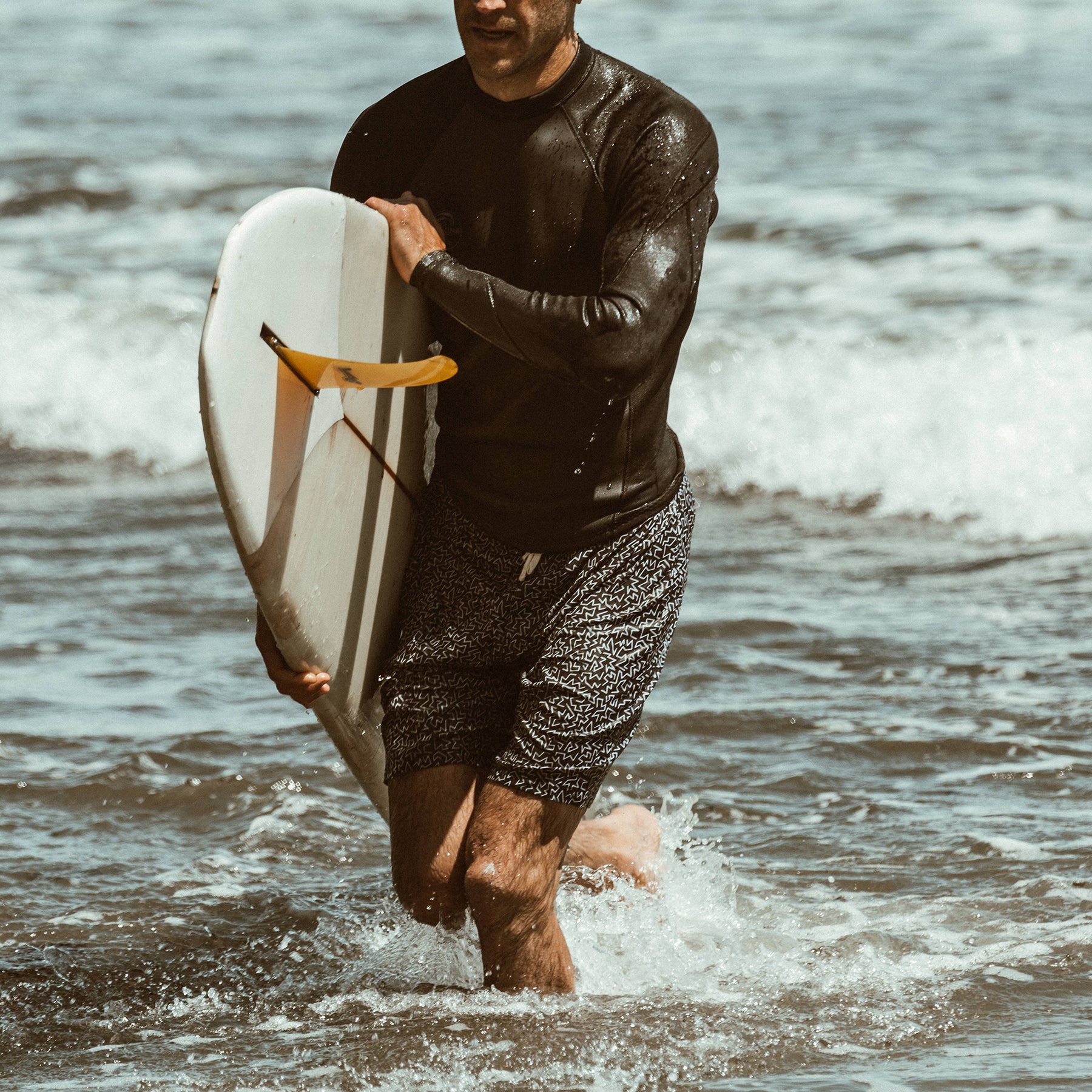 The Boardshort in Black & White Print: Alternate Image 1, Shorts by Taylor Stitch