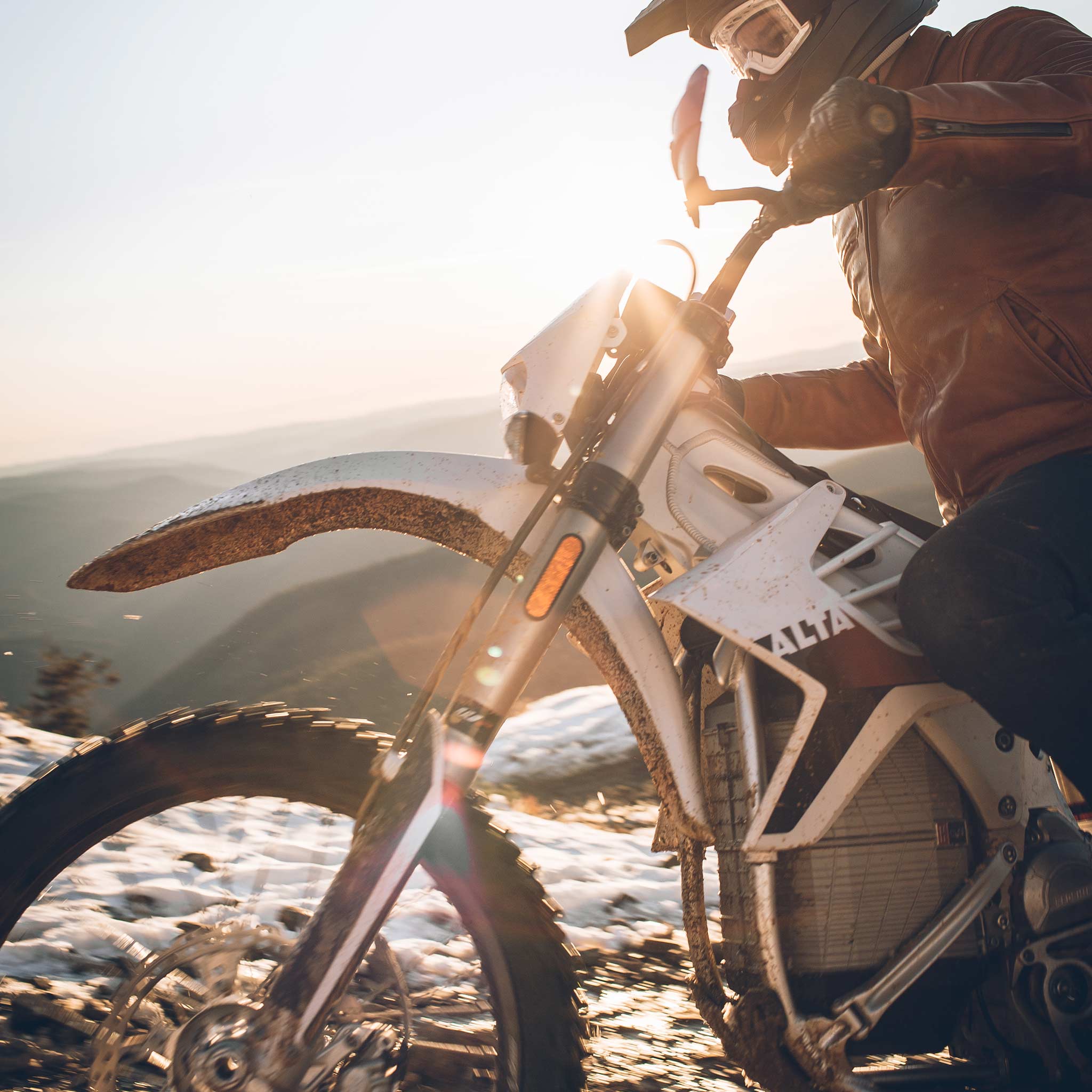 The Alta Motors Redshift EX in Taylor Stitch Custom: Alternate Image 6
